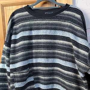 CALE Men's Black and Gray Striped Crewneck Sweater
